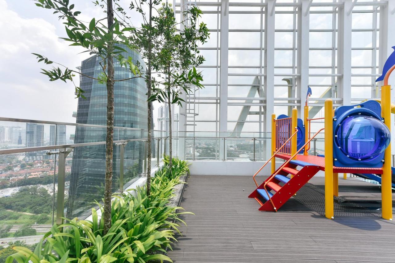 Suasana Private Suites By Subhome Johor Bahru Exterior photo